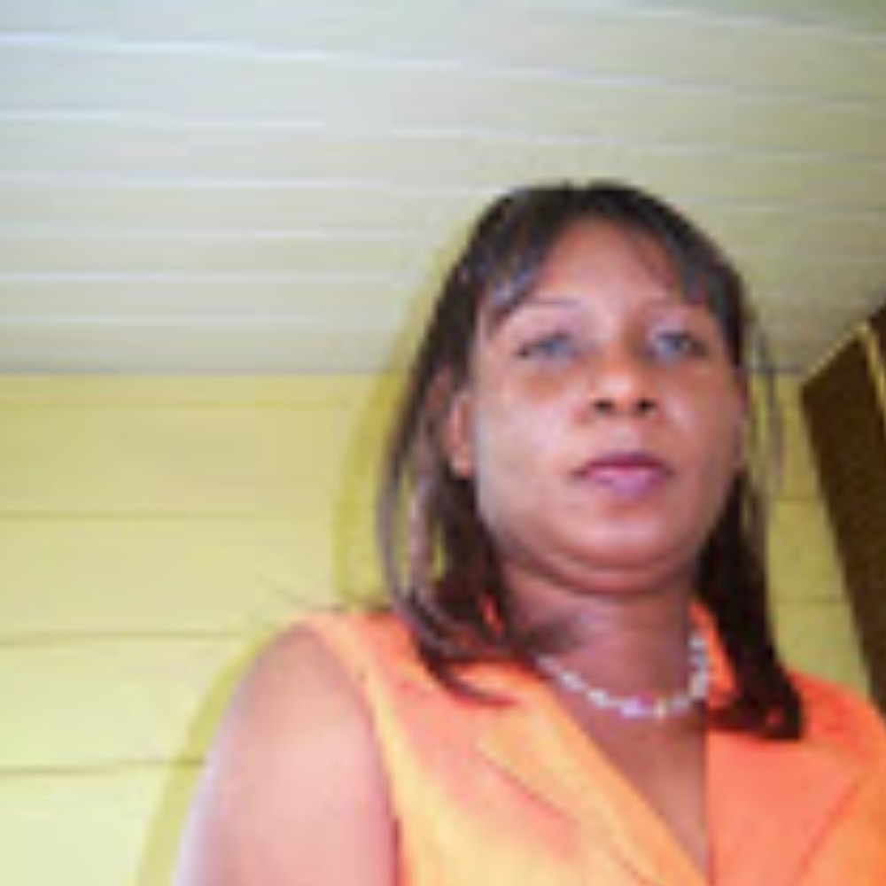 Meet your Posher, Ronke